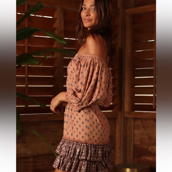 Tigerlily Imani Mini Dress - Picture 2 of 6